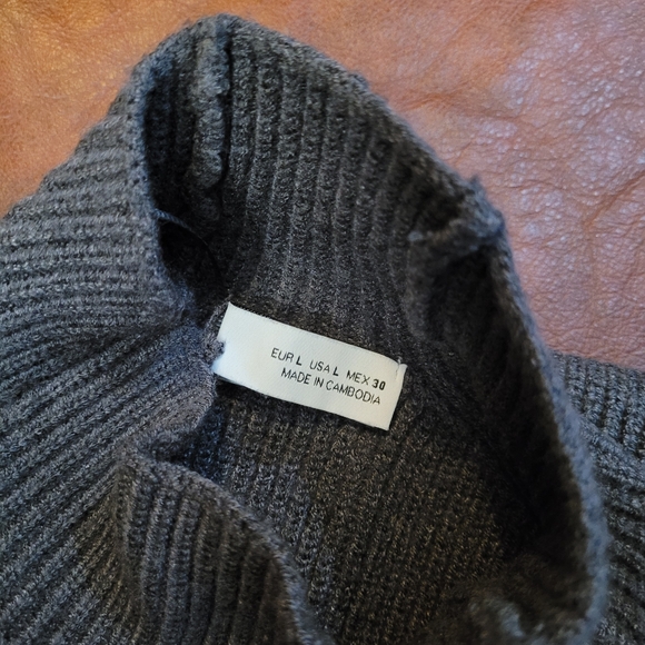 Zara Sweater Dress - Picture 7 of 9